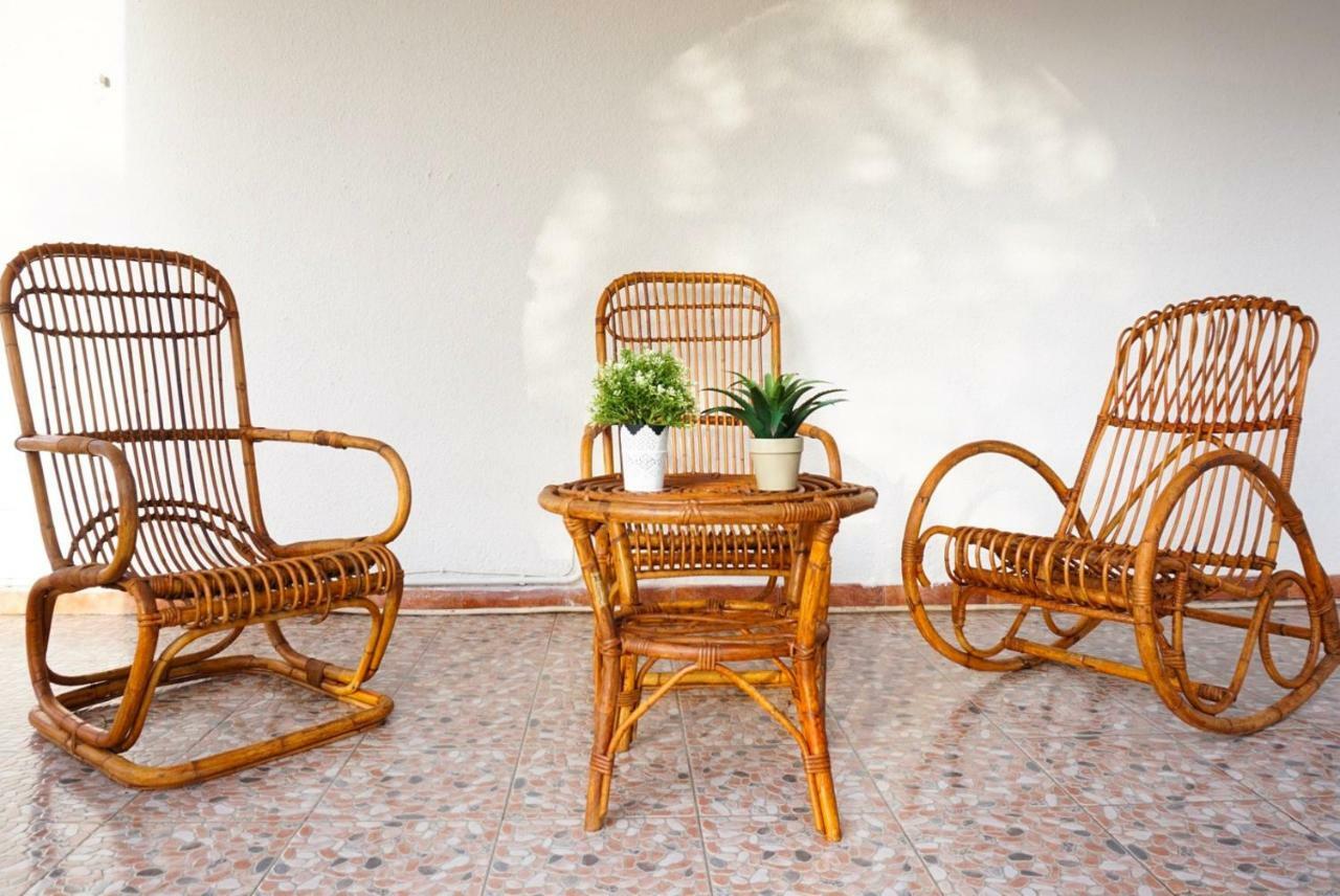 Villa Aurelia -Seafront Apartment With Patio 弗里米尼迪夸尔图 外观 照片