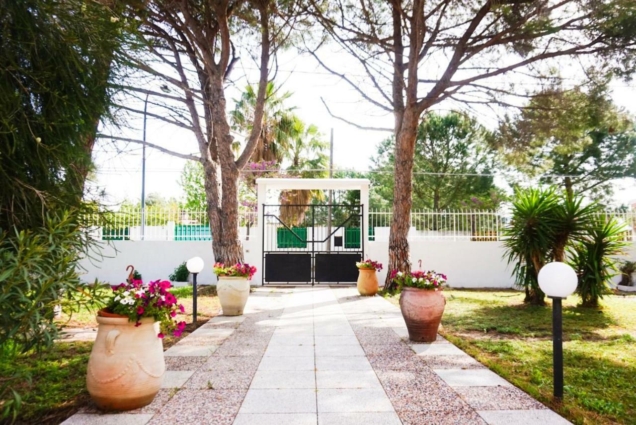 Villa Aurelia -Seafront Apartment With Patio 弗里米尼迪夸尔图 外观 照片